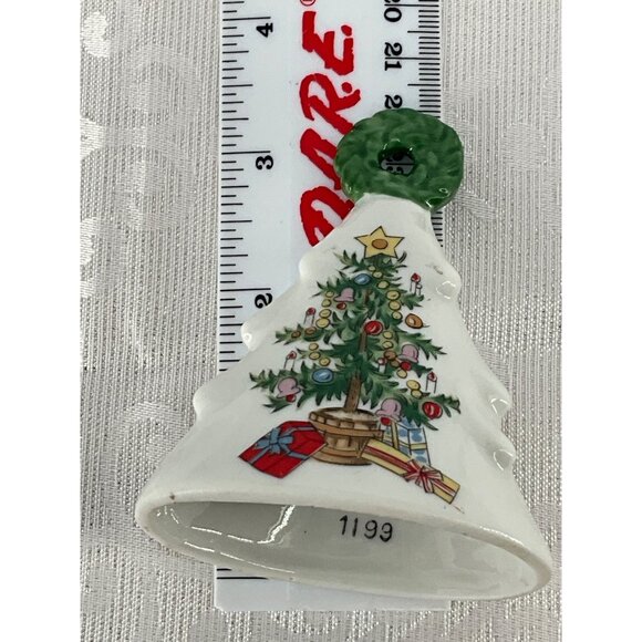 Vintage Lefton Christmas Tree Ceramic Bell 1199 With Wreath Handle & Painted Gif - Picture 6 of 6
